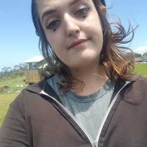 Meet your Posher, Destinee